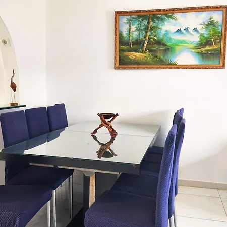 Semesterbostad 3 Bedroom Pool Front In *